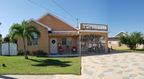 Irie HideAway - Private Studio in Gated Community --Caribbean Estates, Portmore - Image 5