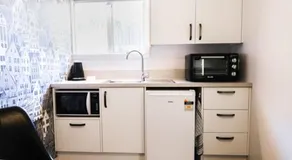 Golden Leaf Apartments - Image 5