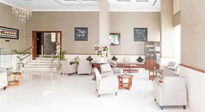 Emirates Plaza Hotel - Image 3