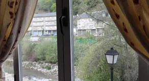 Hostal Burbia - Image 2