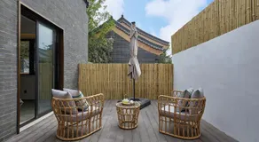 Floral Lux Hotel Luoyang Xiangshan Courtyard Private Hot Spring Retreat Inn - Image 5