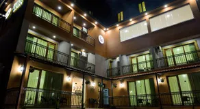 Hotel Lion - Image 4