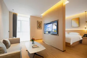 YeeJ Hotel - Image 2