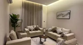 شقة فاخرة غرفتين وصالتين 7 دقائق عن المطار - Image 3