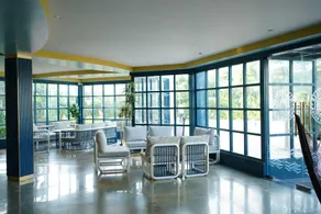 Shoreland Leisure Stays - Image 4