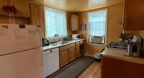 Beautiful 2-Bedroom, 2-Bath Townhouse - Image 5