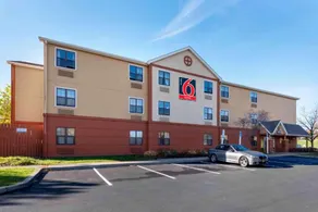 Studio 6 Corporate Extended Stay Rochester Henrietta NY - Image 5