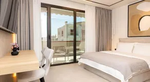 Xanthia Suites - Image 2