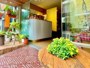 5 homestay central - Image 2
