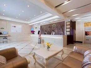 Vienna Hotel Shenzhen Exhibition Center Gangxia Metro Station - Image 2