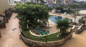 Max Neptuno 1st Line Beach Ocean View Apartment - Image 4