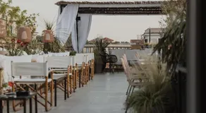 The Vista Rooms & Terrace - Image 3