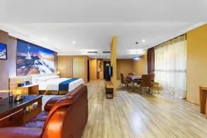 Fulin Hotel (Xi'an Lintong Huaqing Pool Terracotta Warriors Branch) - Image 2