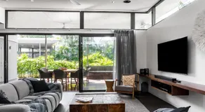Byron Lux Beach Houses - Image 2