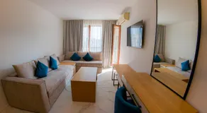 GoldenSands Apartments - Image 2