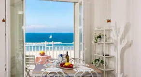 Beach Residence - Image 3