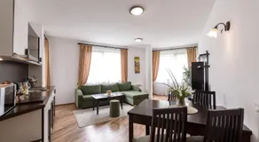 Grand Royale Apartment Complex & Spa - Image 5