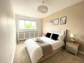 Contractors | Relocators | Free Parking Long Stays - Image 5
