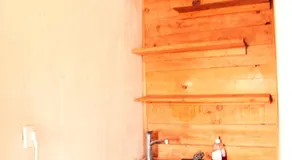 jolie chambre avec cuisine - Image 3