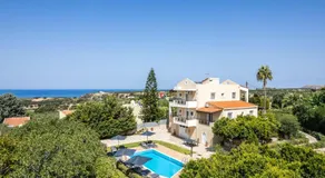 Villa Joanna-Family Haven with Kid's Zone - Image 3