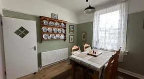 Peel House Bed and Breakfast - Image 4