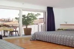 Hotel Regina - Image 2