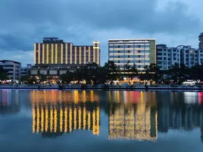 Bay View Hotel - Image 2
