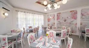 Villa Rose Garden - Image 5