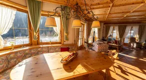 Villa Bostele with Five Bedrooms, Indoor Pool, Two Saunas & Garage - Image 4