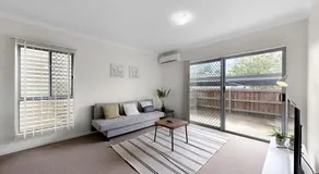 Simple & Sweet Mango Hill Home - Big Patio - Image 2