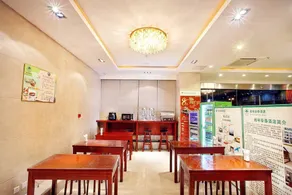 GreenTree Inn Huangshan Railway Station Tiandu Avenue Business Hotel - Image 3