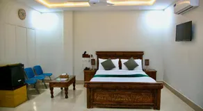 SWAT HOTEL - Image 2