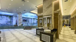 Shanghai Yaochi Royal Water Hotel - Image 4