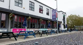 The Swan Guesthouse - Image 3