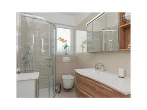Holiday apartment with 2 bedrooms - Image 2