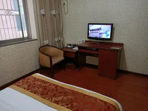 Zhonghua Hotel - Image 4