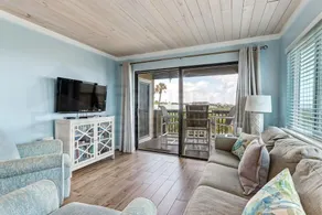 Condo w Salt Water Pool - Image 2