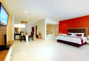 Lombok Plaza Hotel and Convention - Image 2