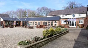 Manor Court Hotel - Image 5