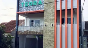 TERRA Guesthouse JEC Mitra RedDoorz - Image 3