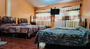 Hotel Cuaupatanini - Image 2