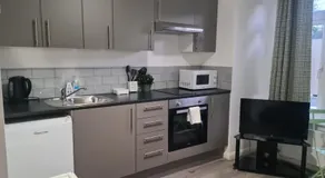 Comfy Pod - Tottenham - North London - Image 3