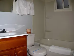Discovery Inn - Eureka - Image 3