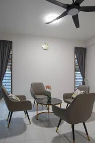 Brown Mansion CoLiving - Image 2