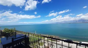 LakeFront House - Image 5