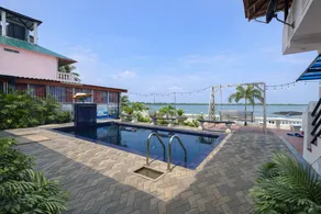 Dinuda Lagoon Hotel - Image 2