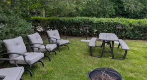 1 bedroom 7 min walk to beach Pets FREE Parking - Image 3