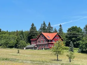 Place to Be Modern Retreat - Image 2