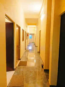 Hotel Rambhoomi Ayodhya - Image 2