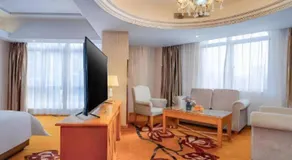 Vienna Hotel Shanghai Hongqiao National Exhibition Cente Sijing Metro Station - Image 2